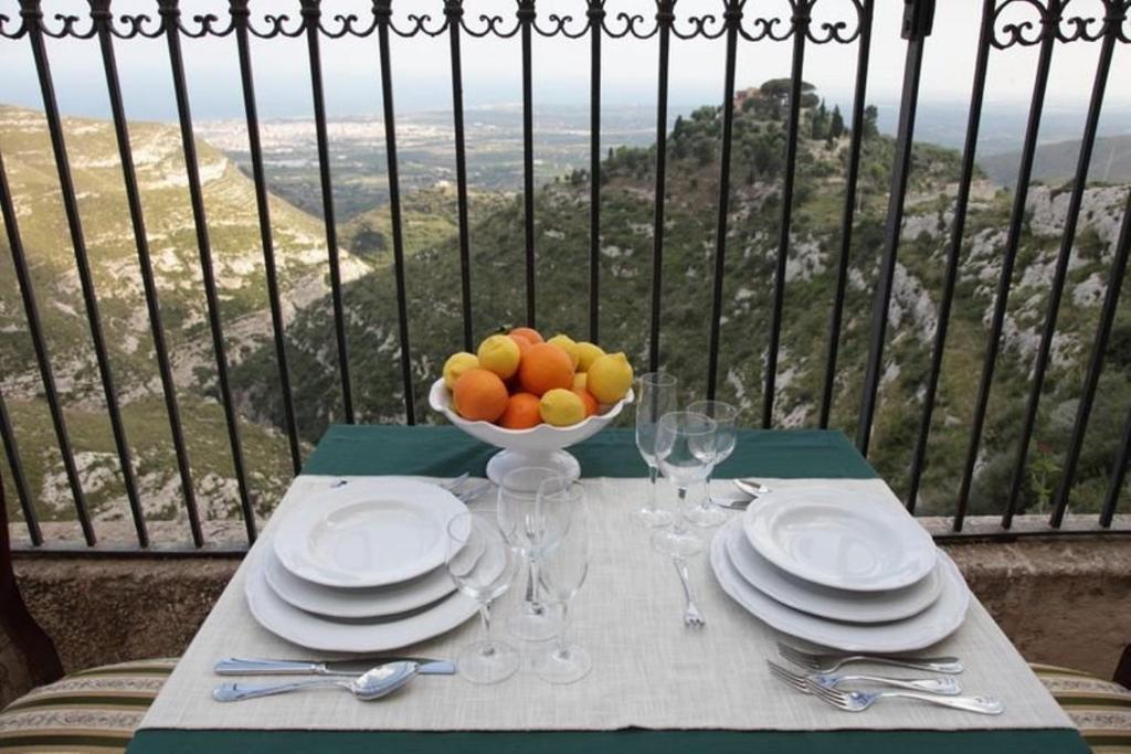 Eremo Madonna Delle Grazie Guest House Авола Екстериор снимка