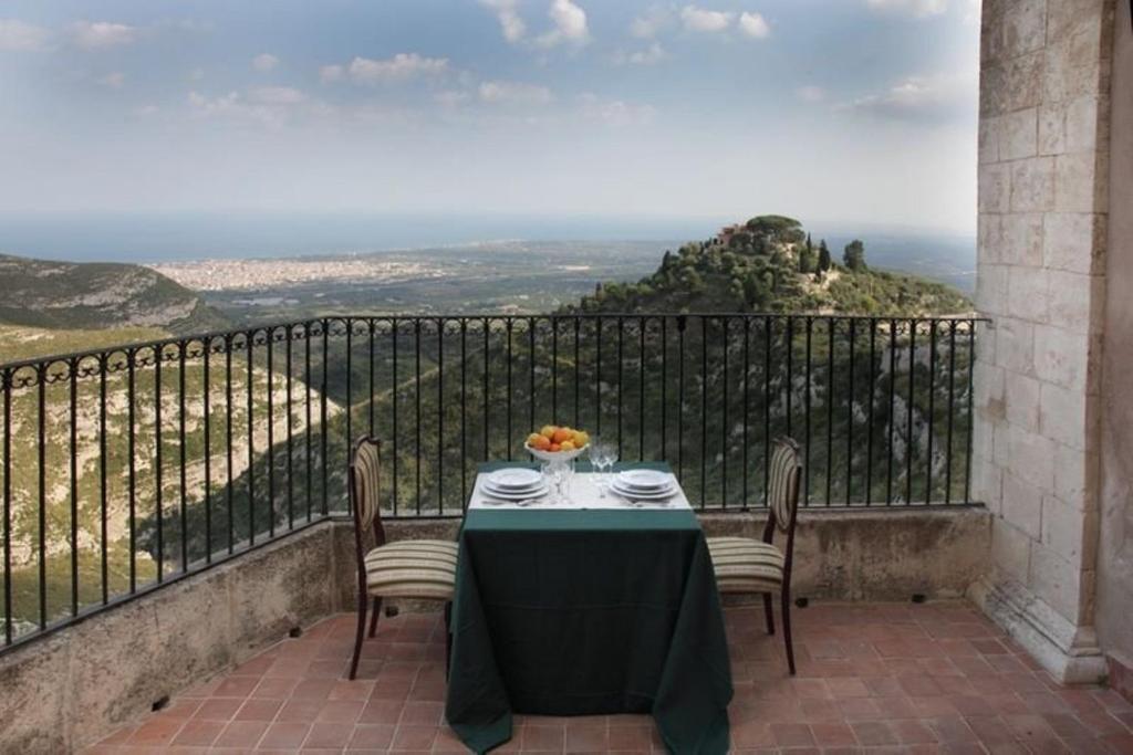 Eremo Madonna Delle Grazie Guest House Авола Екстериор снимка